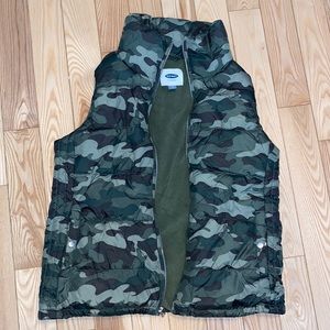 Old Navy Women’s camouflage vest